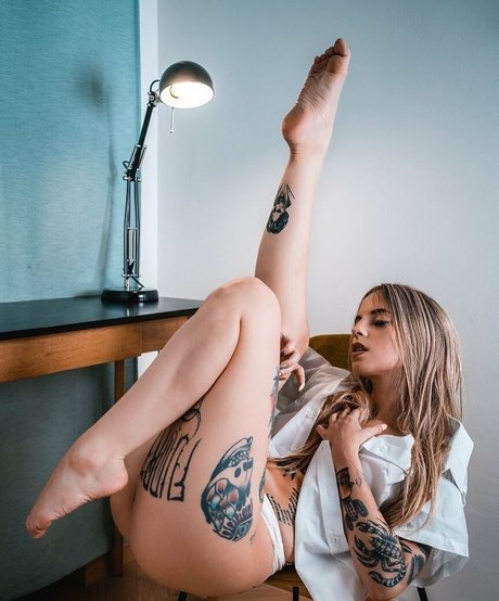 Brokenmirror__ star du porno exclusive images