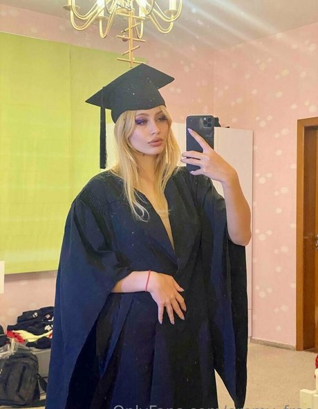 emmy almyy étoile sympa galeries