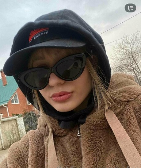 emmy almyy actrice sexy collection