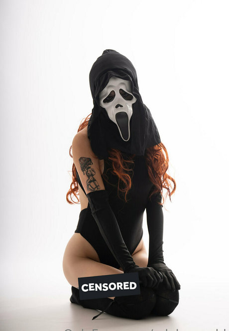 adylasworld étoile nue image