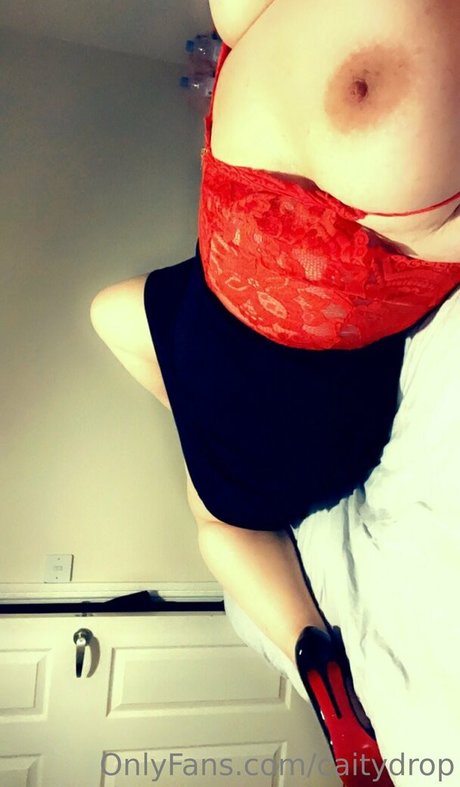 pom-pom girl blonde onlyfans chaud nu collection