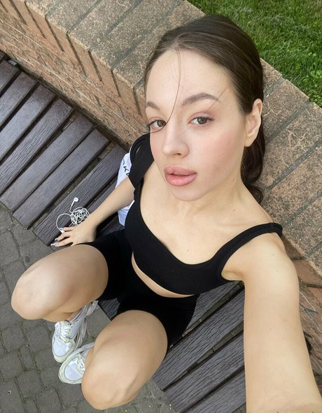 sasha sh étoile nue photos