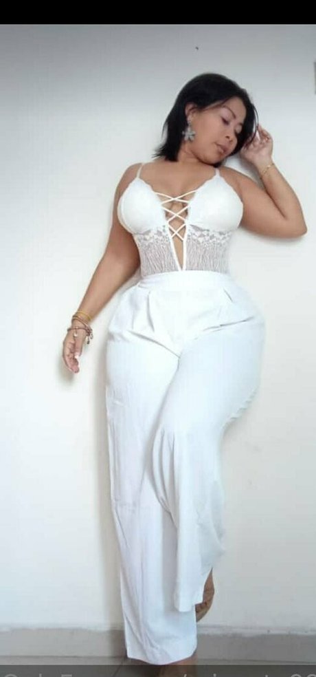 crisanto999 belle actrice galeries