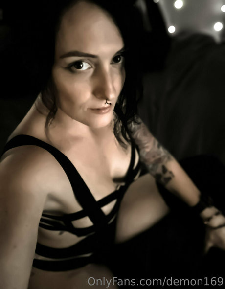 demon169 actrice nue photos