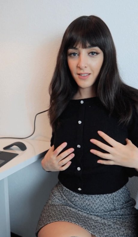 AdrianaLavita étoile sexy collection