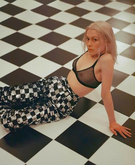 Phoebe Bridgers actrice adulte galerie