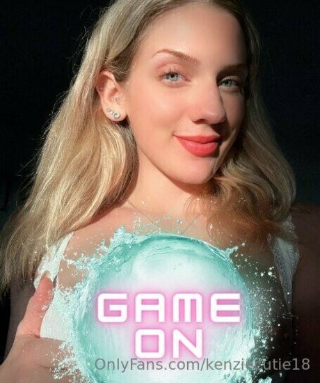 ébène maigre onlyfans pornographique nu photo