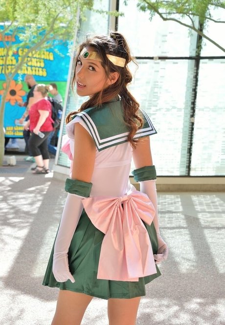 Melody Wylde star du porno en haute qualité des photos