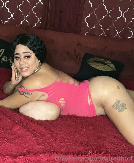 roxiredhott star du porno en haute qualité img