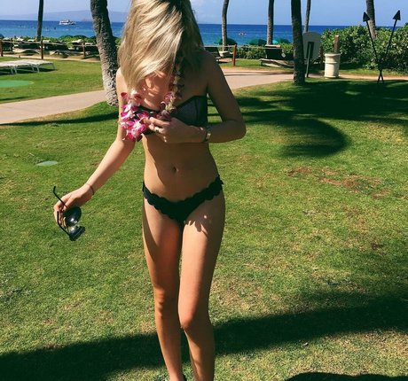 Amanda Steele actrice img