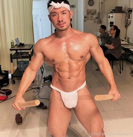 runssm star du porno gratuite img