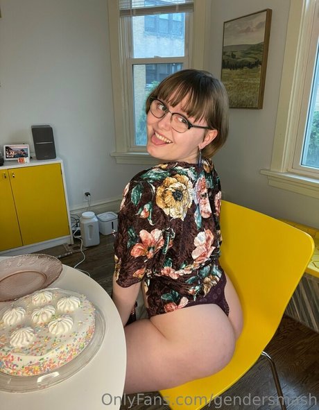 gendersmash star du porno chaude img