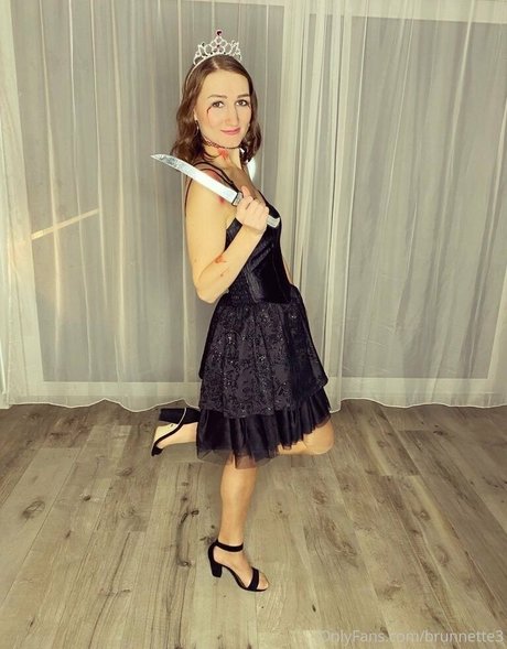 brunnette3 actrice porno galerie