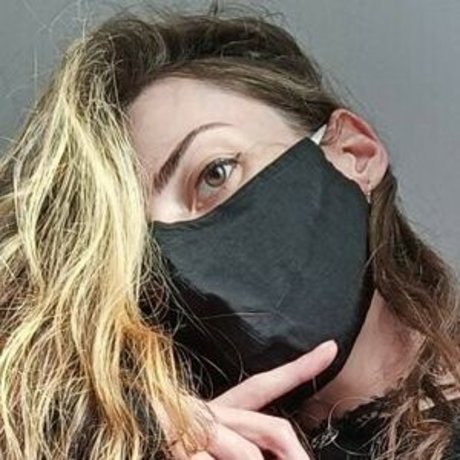 Yonaghoul actrice exclusive image