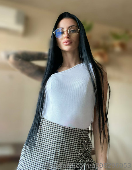 charming megan actrice xxx photo