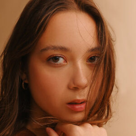 Laufey Lin modèle chaud des photos