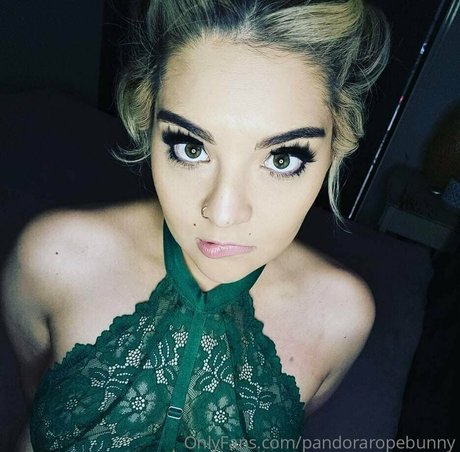 pandorabunny modèle sympa des photos