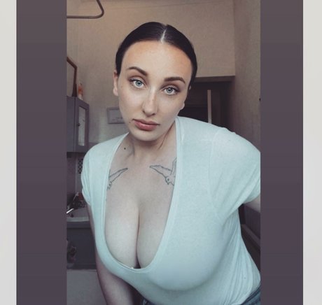 Aimes rm modèle pornographique photos