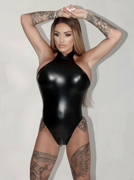 Katie Price xxx star du porno img
