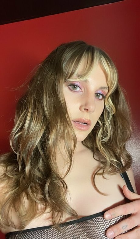 Josiexmoon star du porno nue des photos