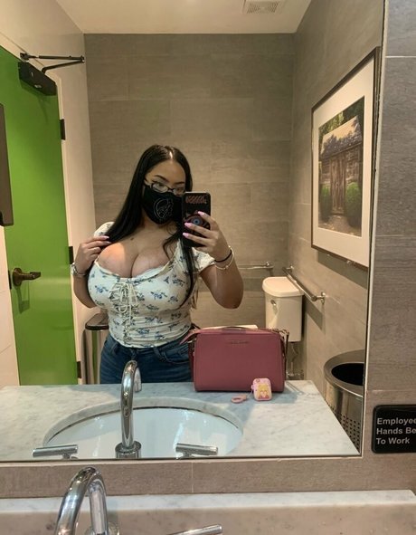 Jaki Senpai star du sexe photos