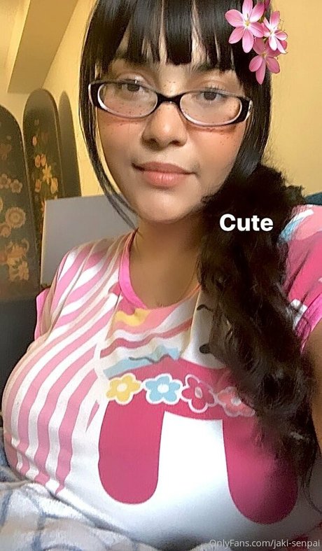 Jaki Senpai actrice chaude des photos