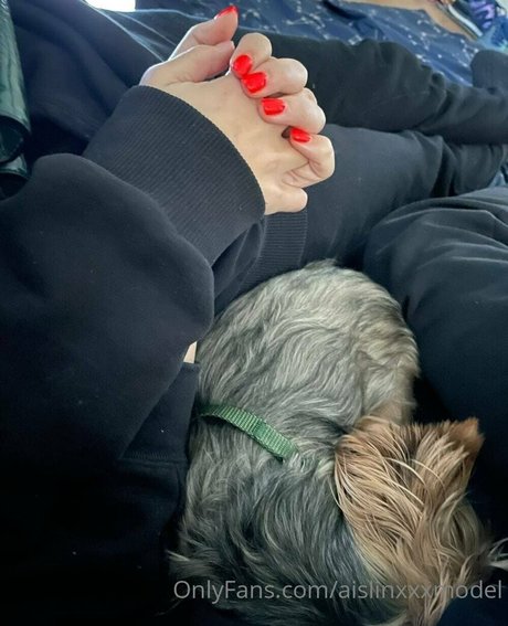 aislinxxxmodel actrice pornographique photo