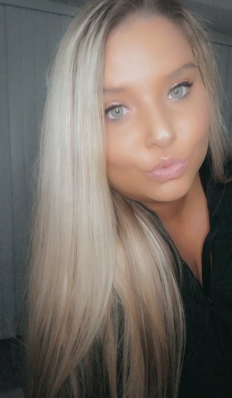 tierratheblonde modèle sexy image