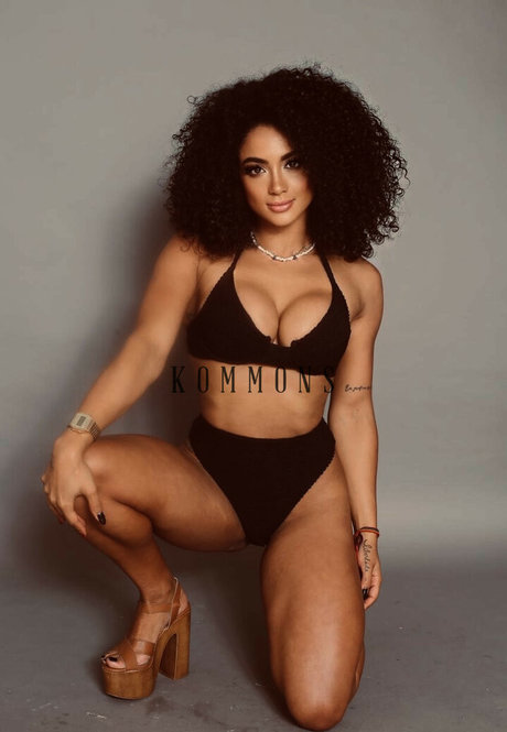 Gabi Melo étoile xxx archive