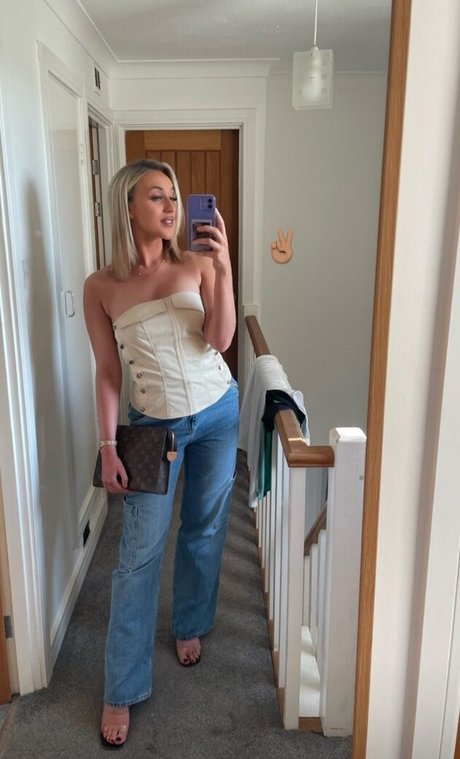 Lauren Day modèle adulte images