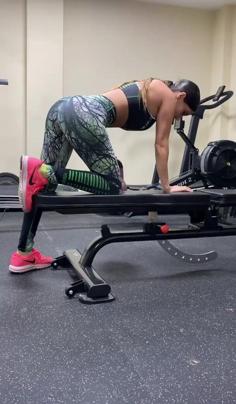 India Martinez étoile sexy images