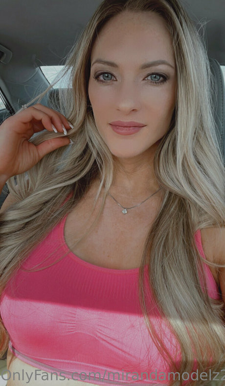 mirandamodelz2 modèle sympa photos