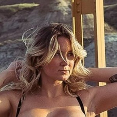 Lynn St Jean actrice parfaite photos