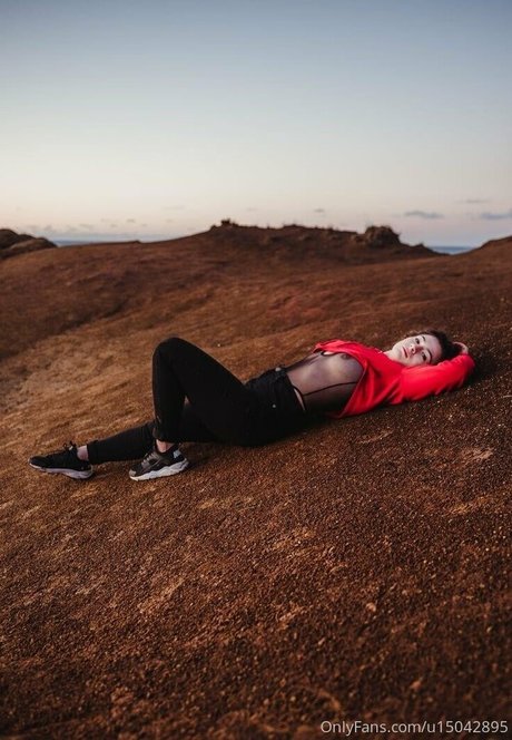 elonababyy belle actrice des photos