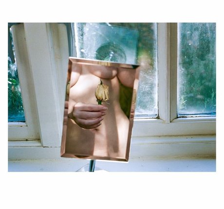 Tan Smith actrice libre archive