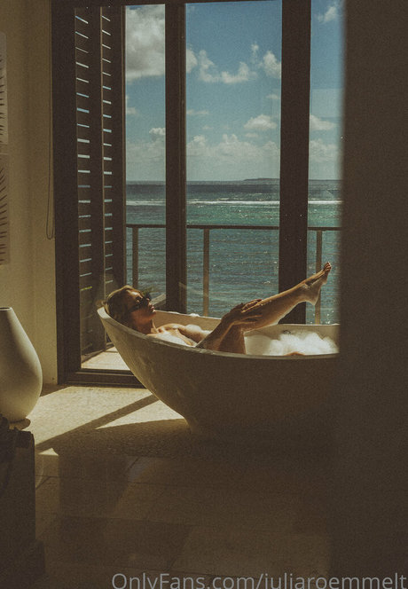 Juliaroemmelt actrice parfaite photo