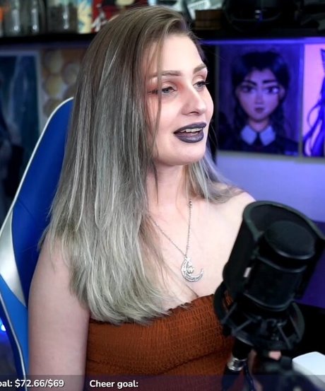 IceTokki actrice pornographique galerie