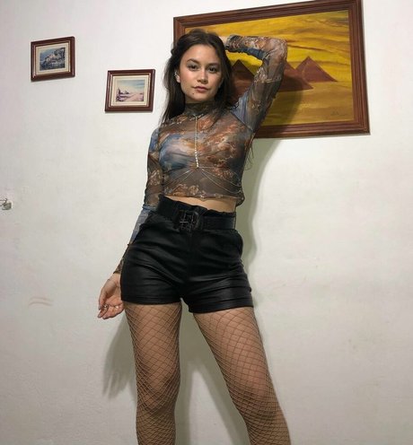 fans de grosses femmes aux gros seins uniquement nu pornographique galeries