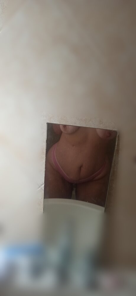 Julietaamieva modèle érotique photo