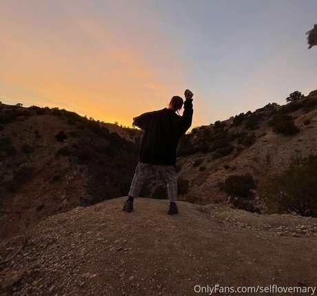 selflovesage actrice xxx des photos