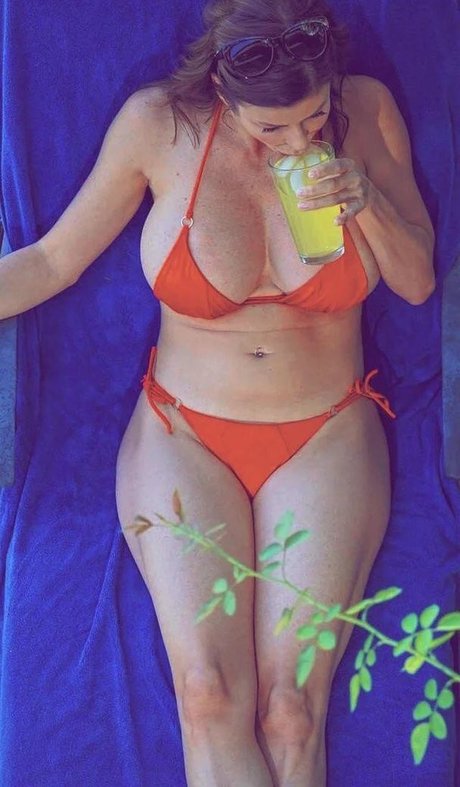 Alexis Fawk étoile érotique photos