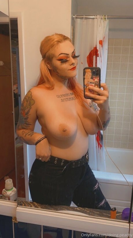 doing peachy actrice adulte archive