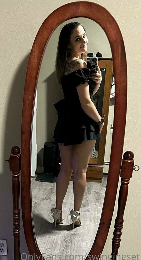 swingingset modèle sexy galerie