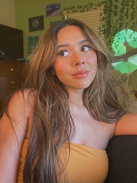 Chellchee star du porno nue images