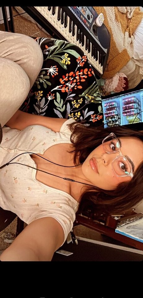 Chellchee actrice chaude galerie