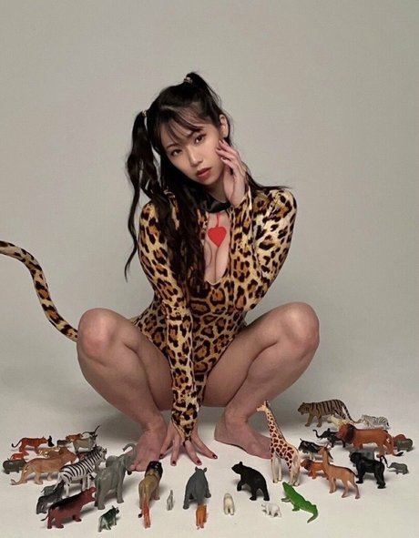 Suzuki Fumina actrice érotique img