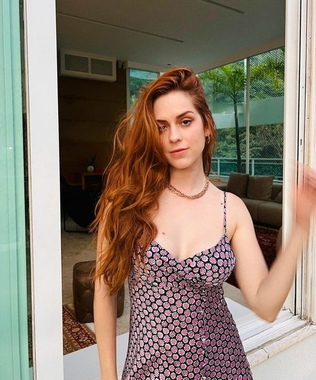 Sophia Abrahao modèle joli collection