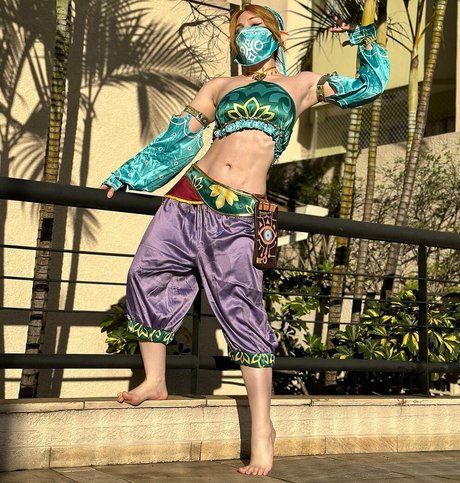 Haru Jiggly modèles nus galerie