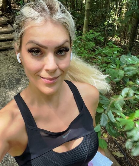 Renata Fan étoile sympa galeries