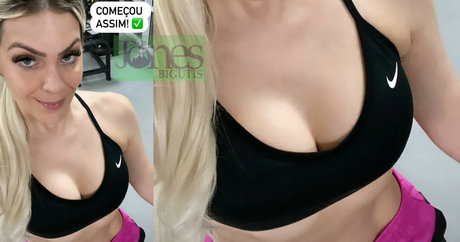 Renata Fan modèle xxx collection